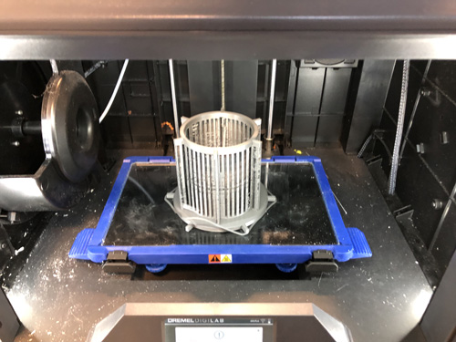 Object being 3d printed - with supports